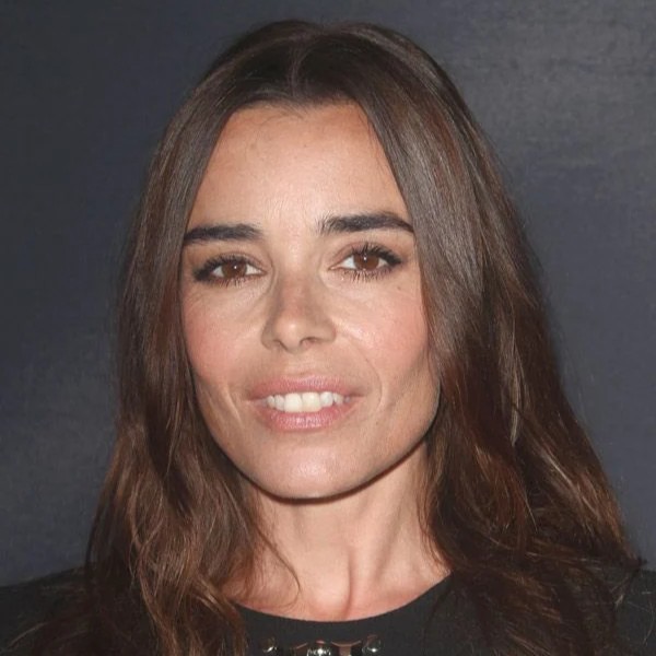 <span style="font-size: 16pt; font-family: "Aachen Std Medium";"> Élodie<br>Bouchez</span>